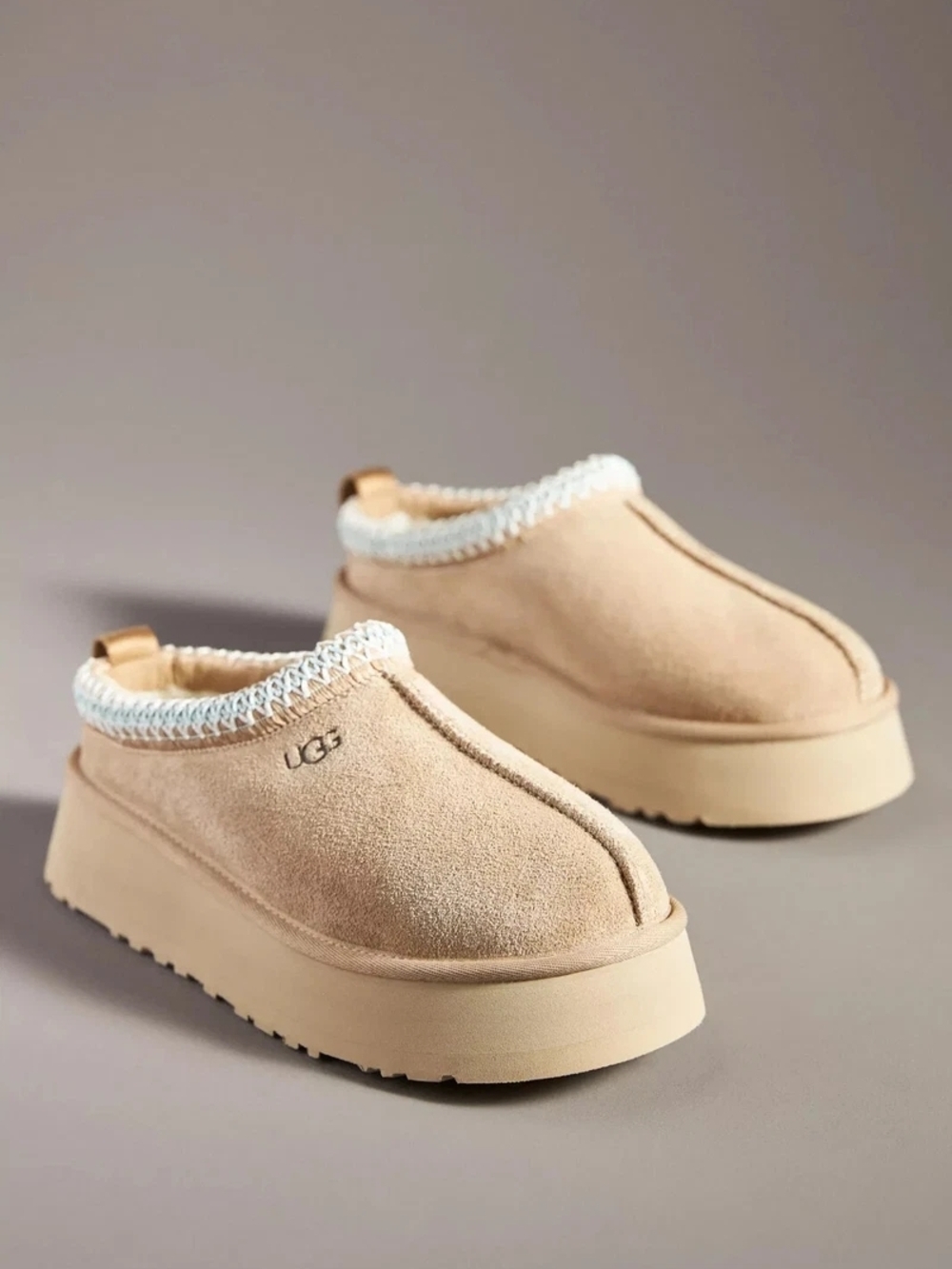 NEW- UGG Tazz II Platform Slipper Mules in Sand Color Women's Size 9